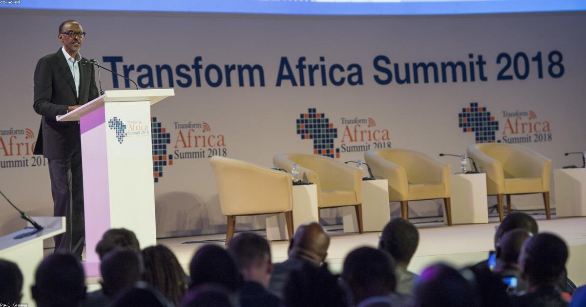 Robótica e automação: como a tecnologia está remodelando o futuro do trabalho